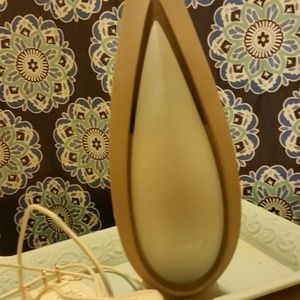 Essential oil diffuser